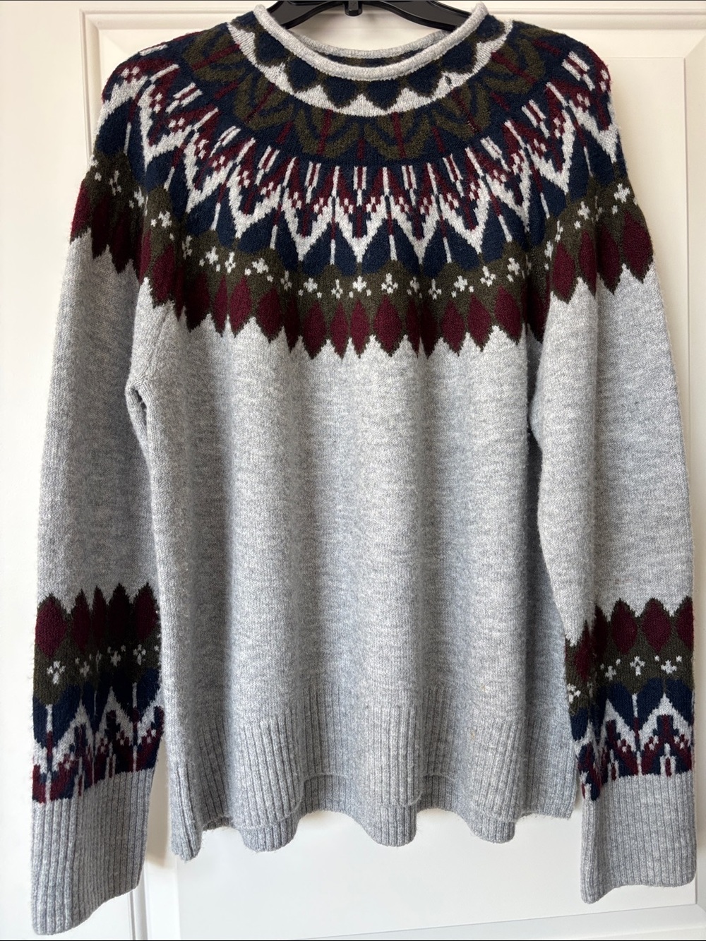 Vince Camuto Grey Crewneck Sweater with Multicolor Fair Isle Yoke. XL - Picture 5 of 5